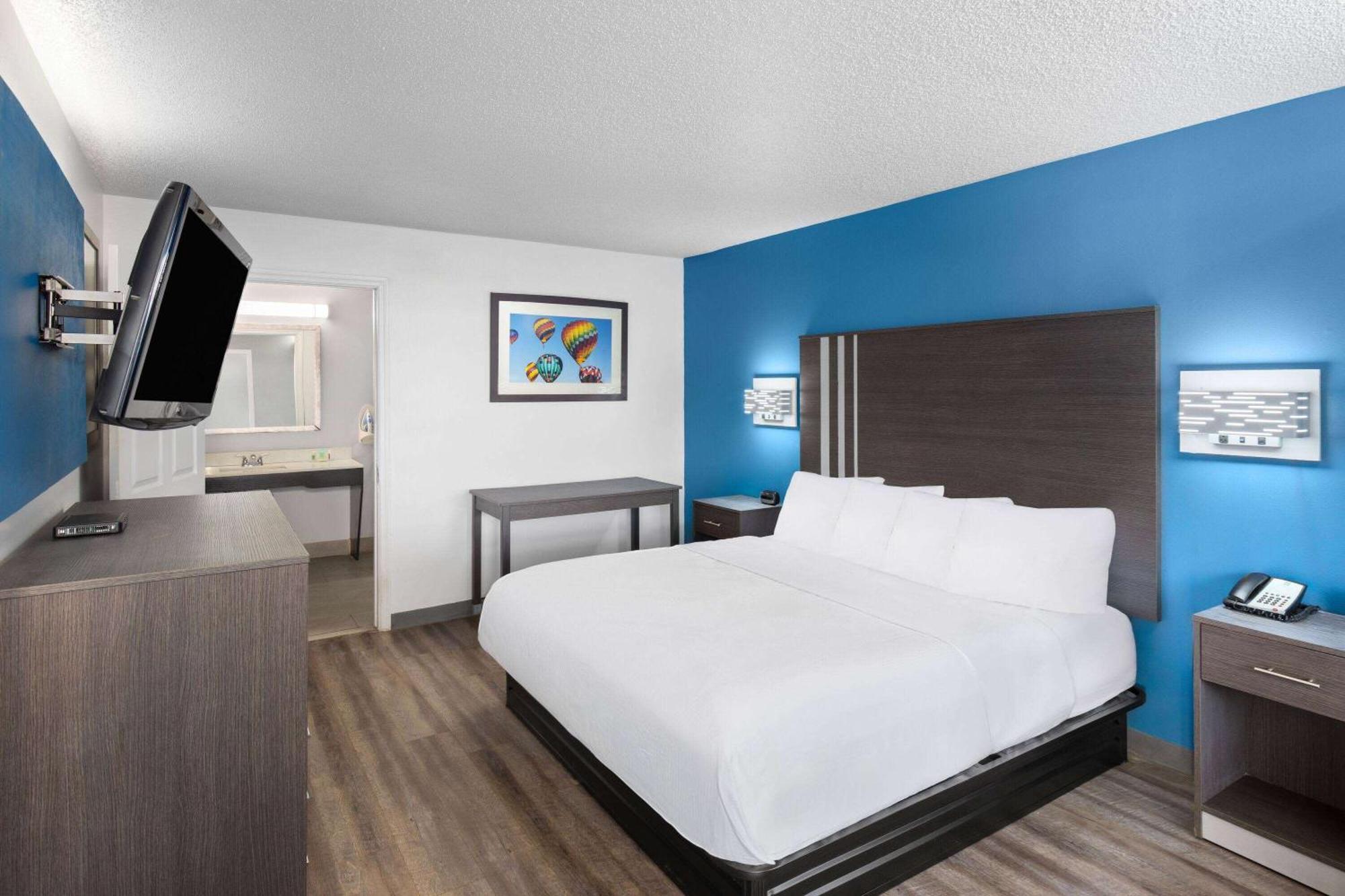 Baymont By Wyndham Selma Hotel Buitenkant foto