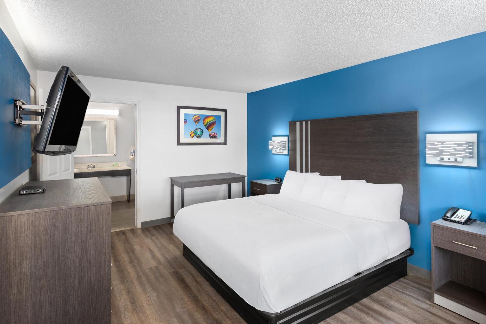Baymont By Wyndham Selma Hotel Buitenkant foto