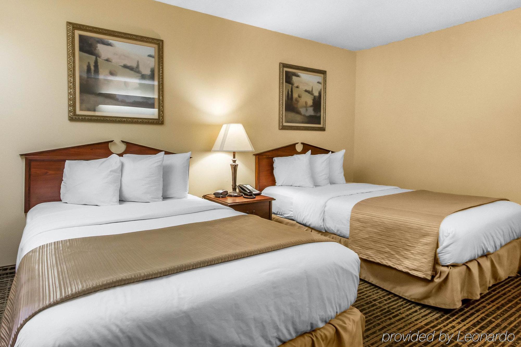 Baymont By Wyndham Selma Hotel Buitenkant foto