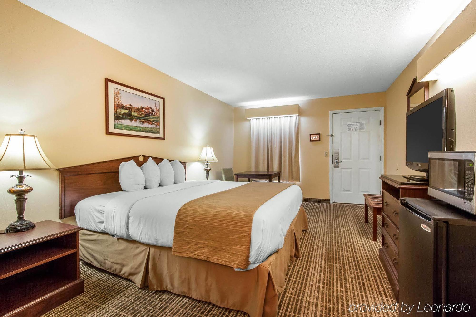 Baymont By Wyndham Selma Hotel Buitenkant foto