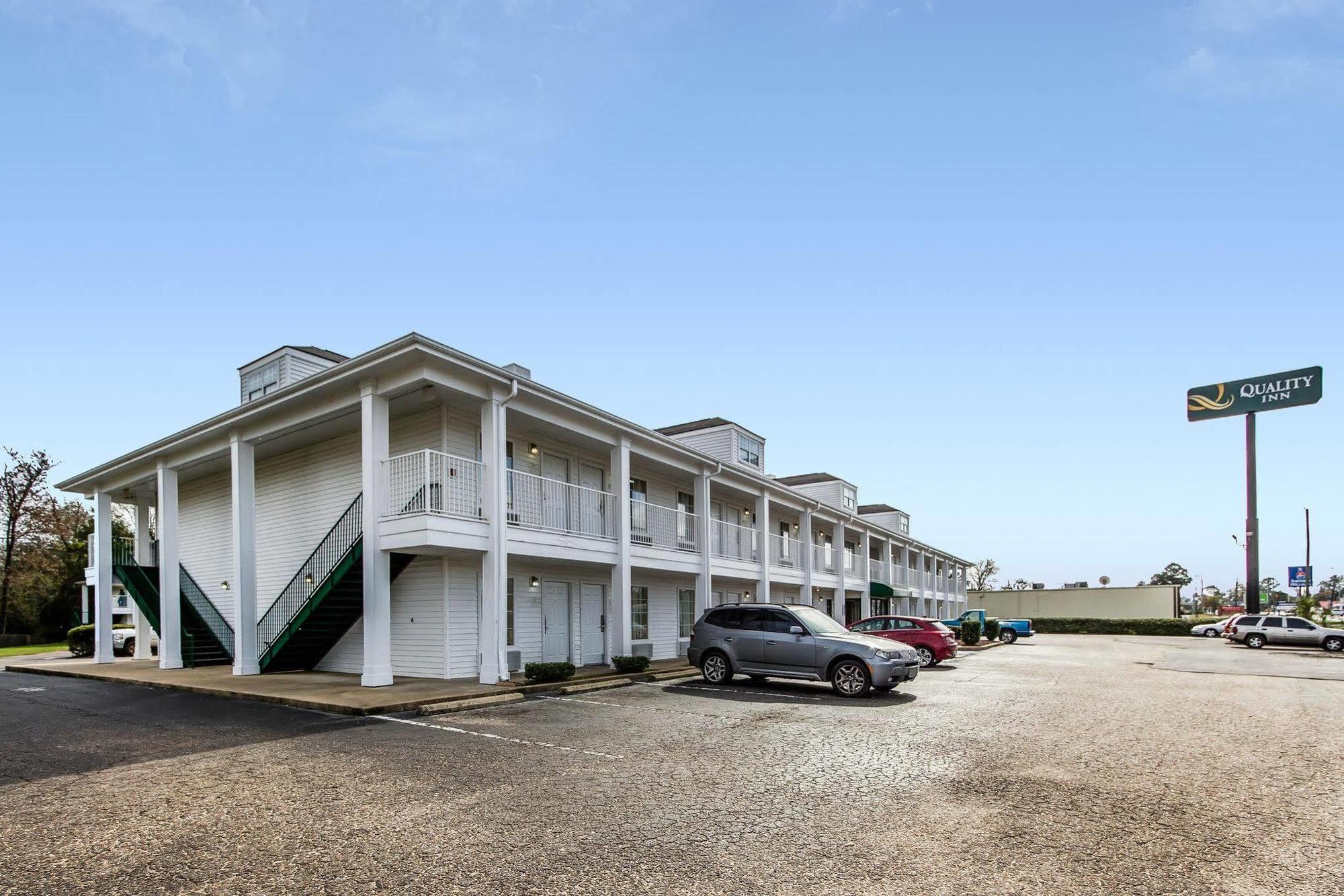 Baymont By Wyndham Selma Hotel Buitenkant foto