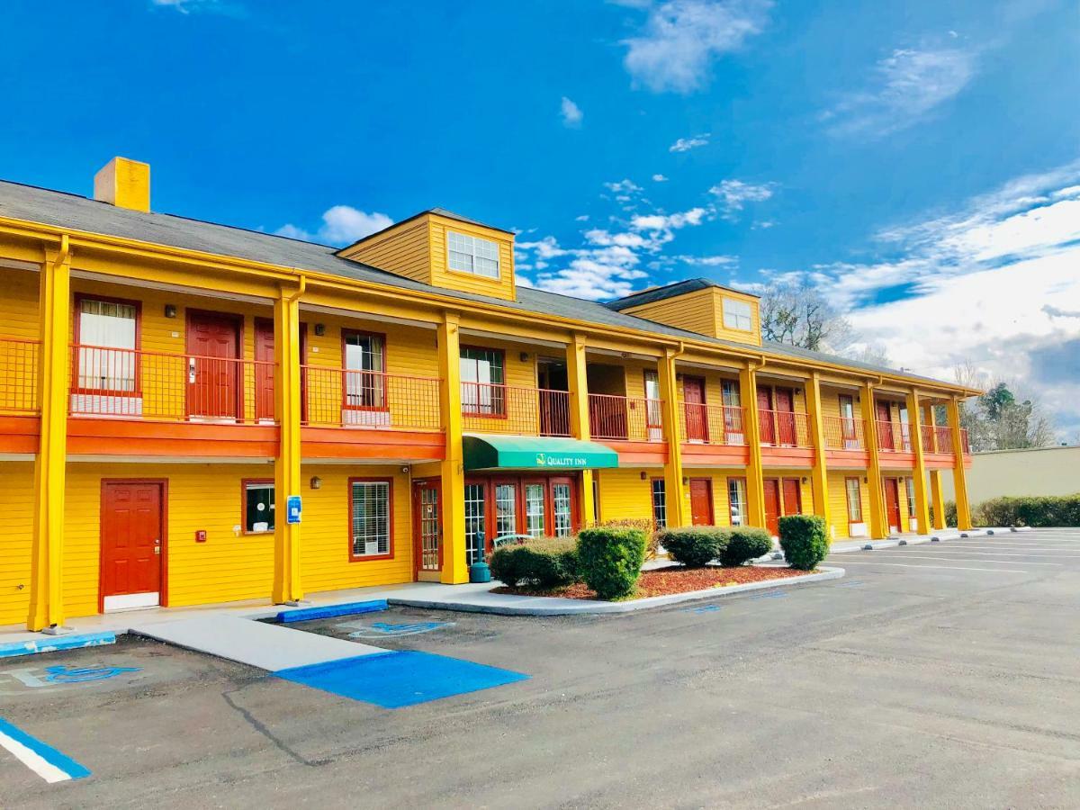 Baymont By Wyndham Selma Hotel Buitenkant foto